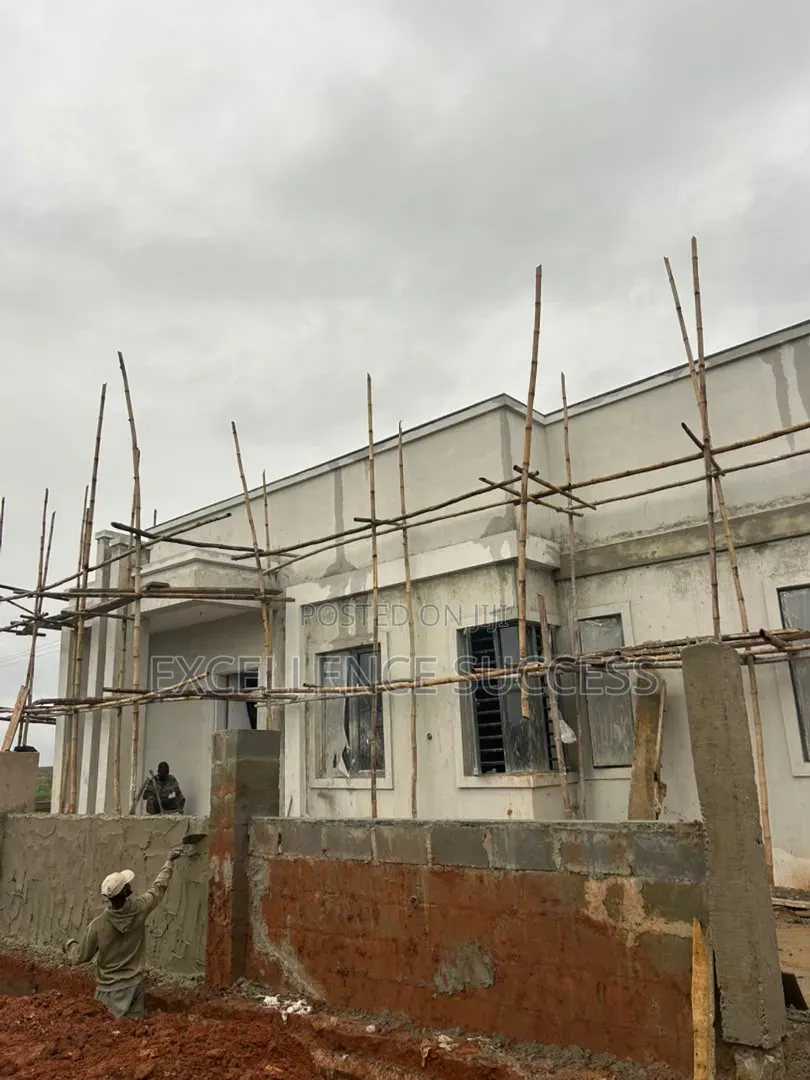 3bdrm Bungalow in Frontier, Ipaja Road for sale in Ipaja Road