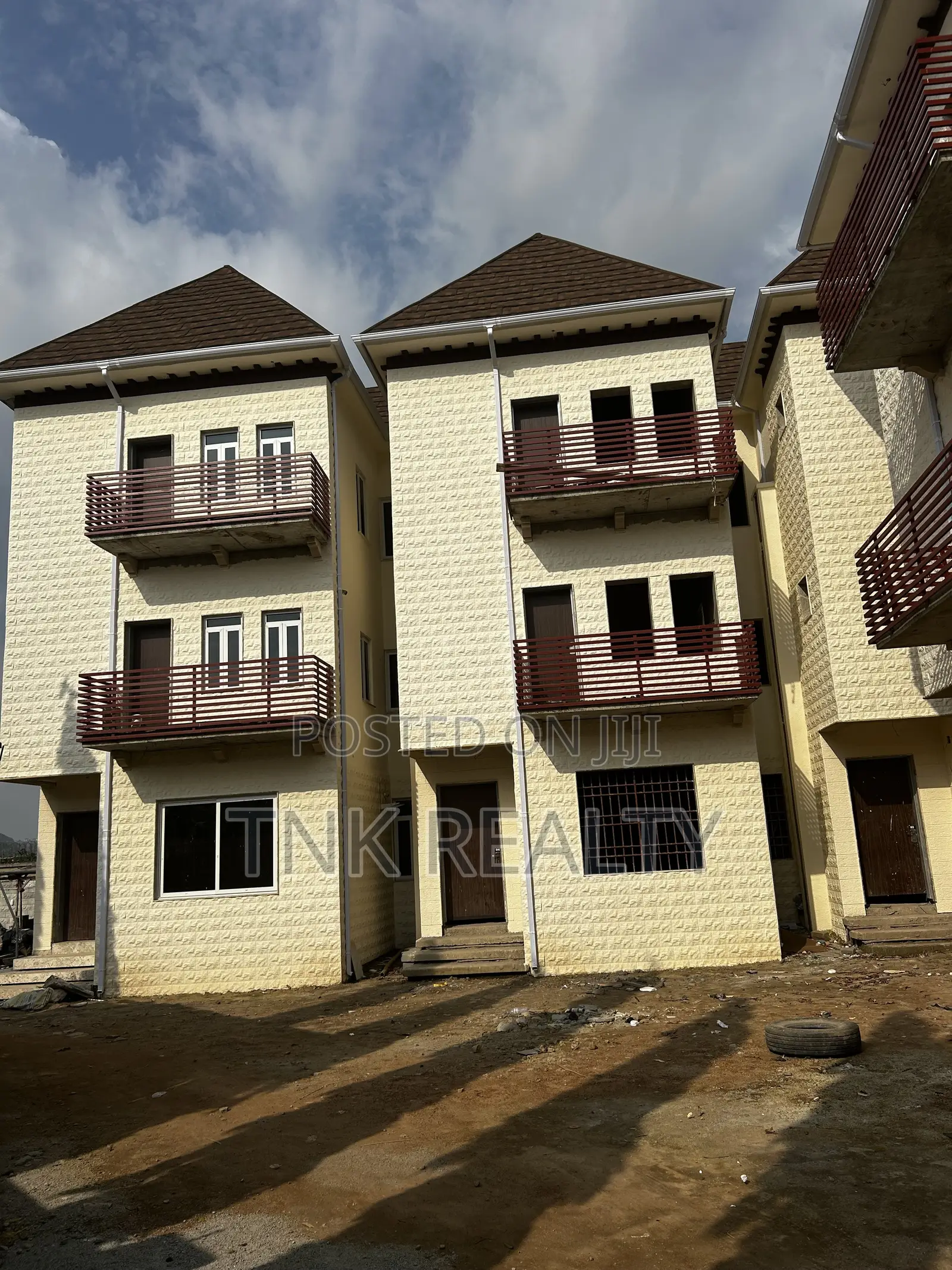 Furnished 4bdrm Townhouse/Terrace in Mabushi for sale in Mabushi