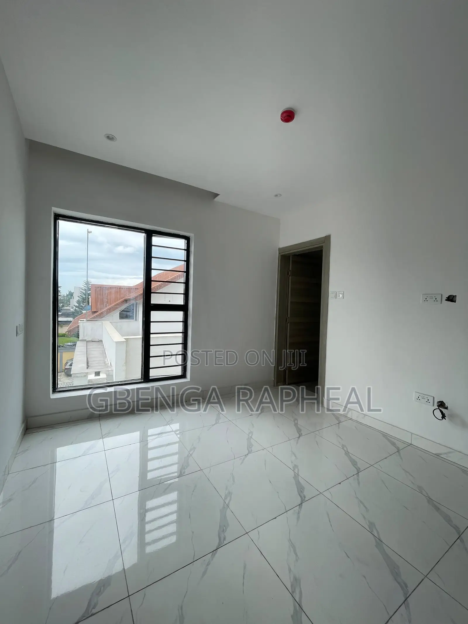 3bdrm Apartment in Lekki for sale in Lekki Phase 1