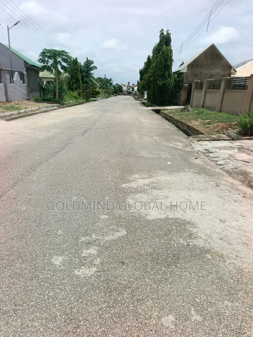 Shops for Sale Inside Spring Meadow Estate, Apo in Apo Resettlement