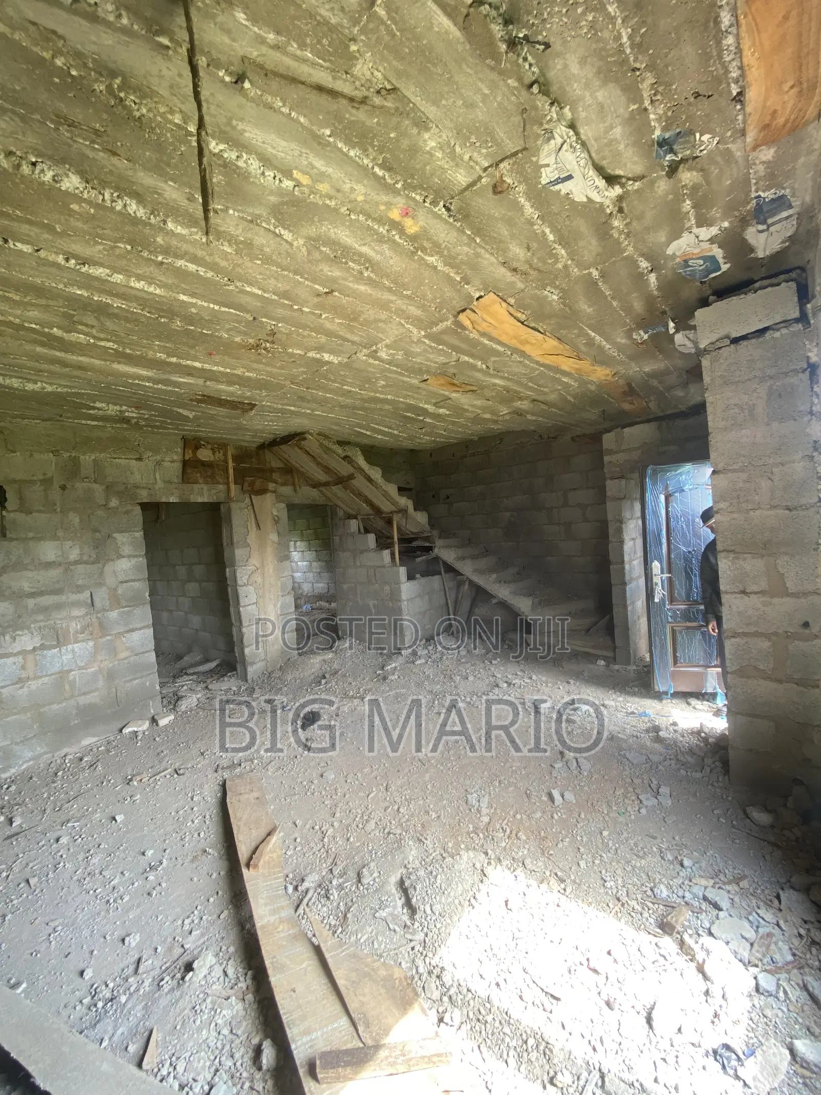 4bdrm Duplex in Brains And Hammers, Life Camp for sale in Life Camp