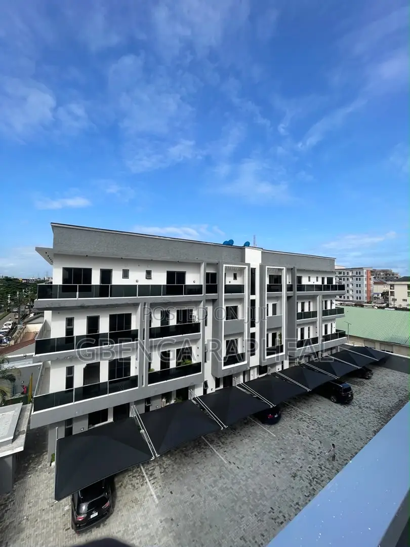 3bdrm Penthouse in Oniru, Victoria Island for sale in Victoria Island