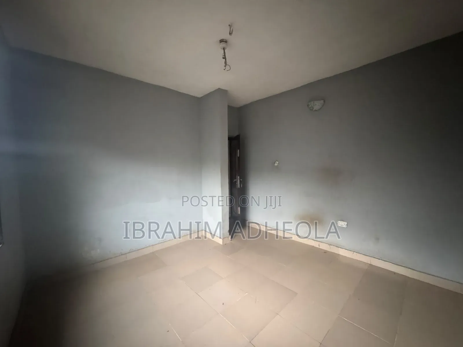 3bdrm Block of Flats in Ajuwon, Berger for sale in Berger