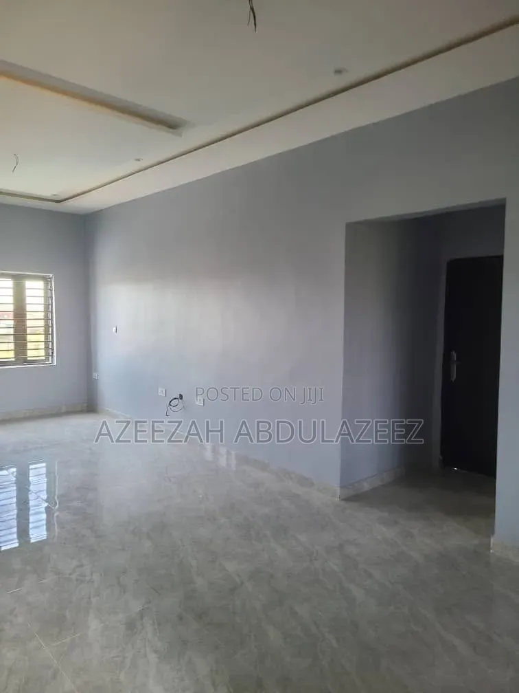 2bdrm Apartment in Sabon Lugbe for rent in Sabon Lugbe
