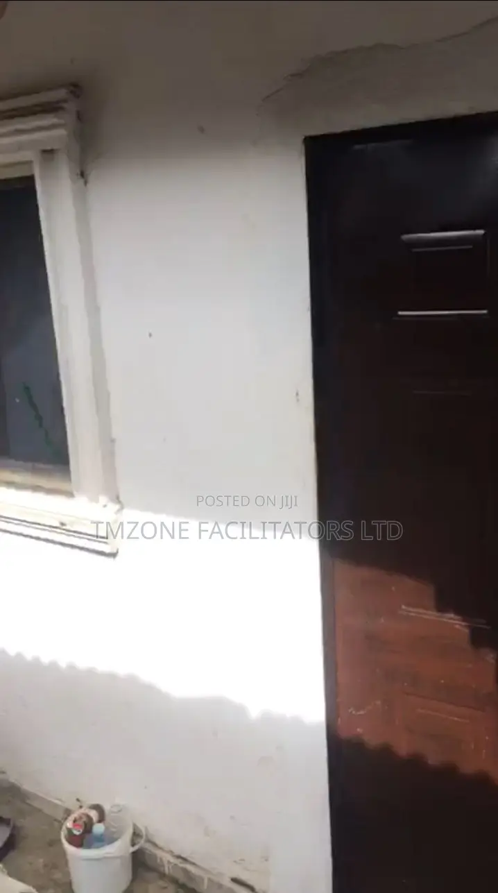 Furnished Mini Flat in Makoko, Yaba for sale in Makoko