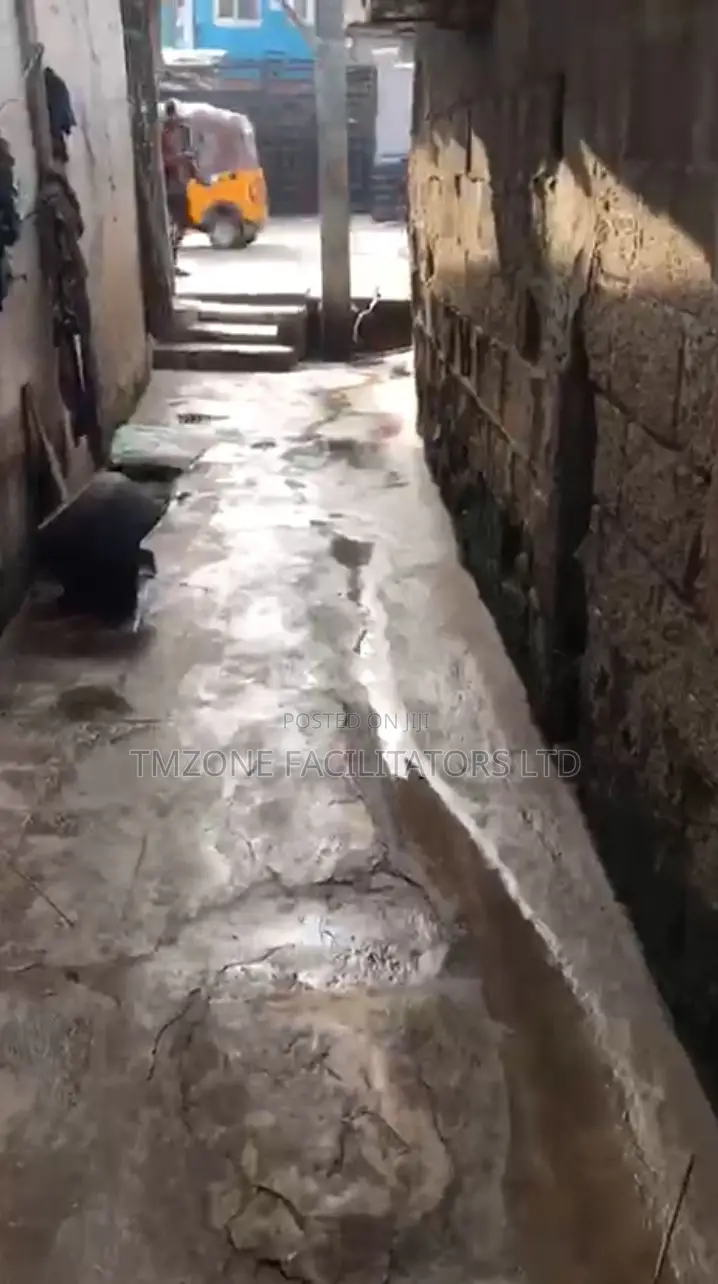 Furnished Mini Flat in Makoko, Yaba for sale in Makoko