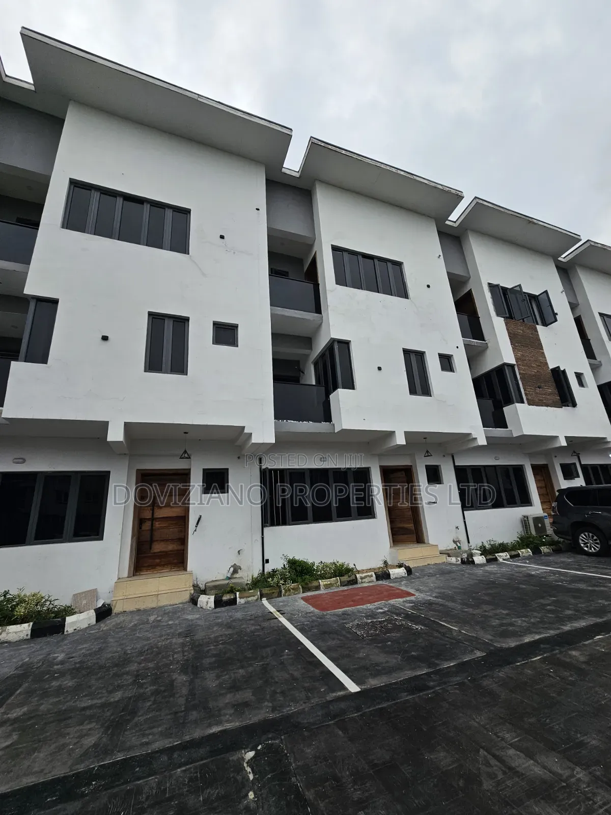 5bdrm Duplex in Lekki Phase 1 for rent in Lekki Phase 1