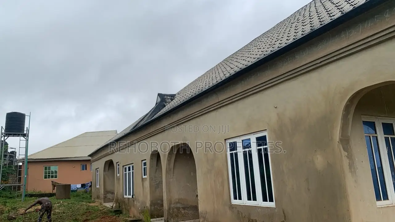 2bdrm Bungalow in Mogonna Elebu, Akala Express for rent in Akala Express