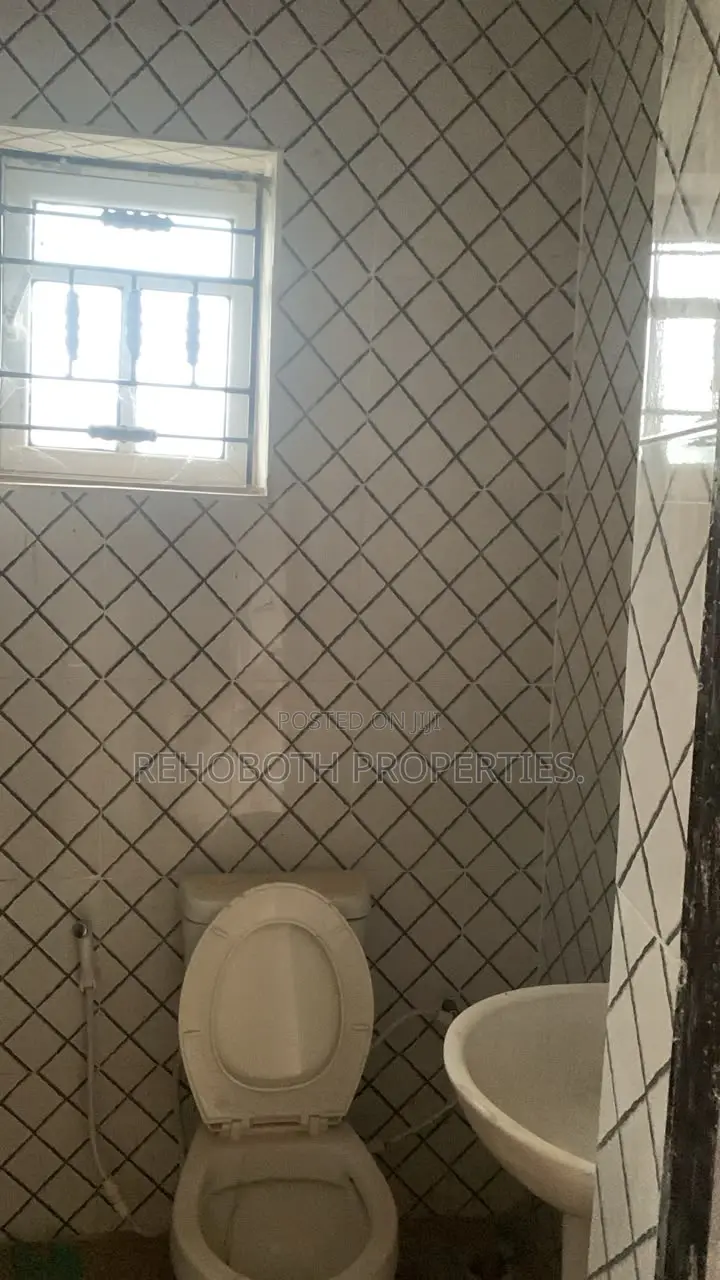 2bdrm Bungalow in Mogonna Elebu, Akala Express for rent in Akala Express