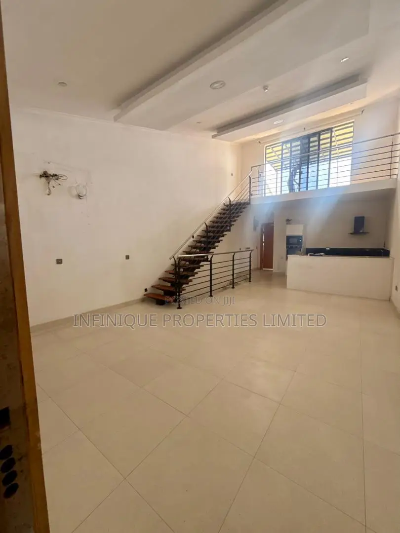 2bdrm Maisonette in Lekki Phase 1 for rent in Lekki Phase 1
