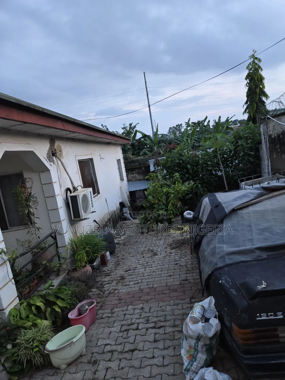 12bdrm Duplex in Gaduwa Estate for sale in Gaduwa