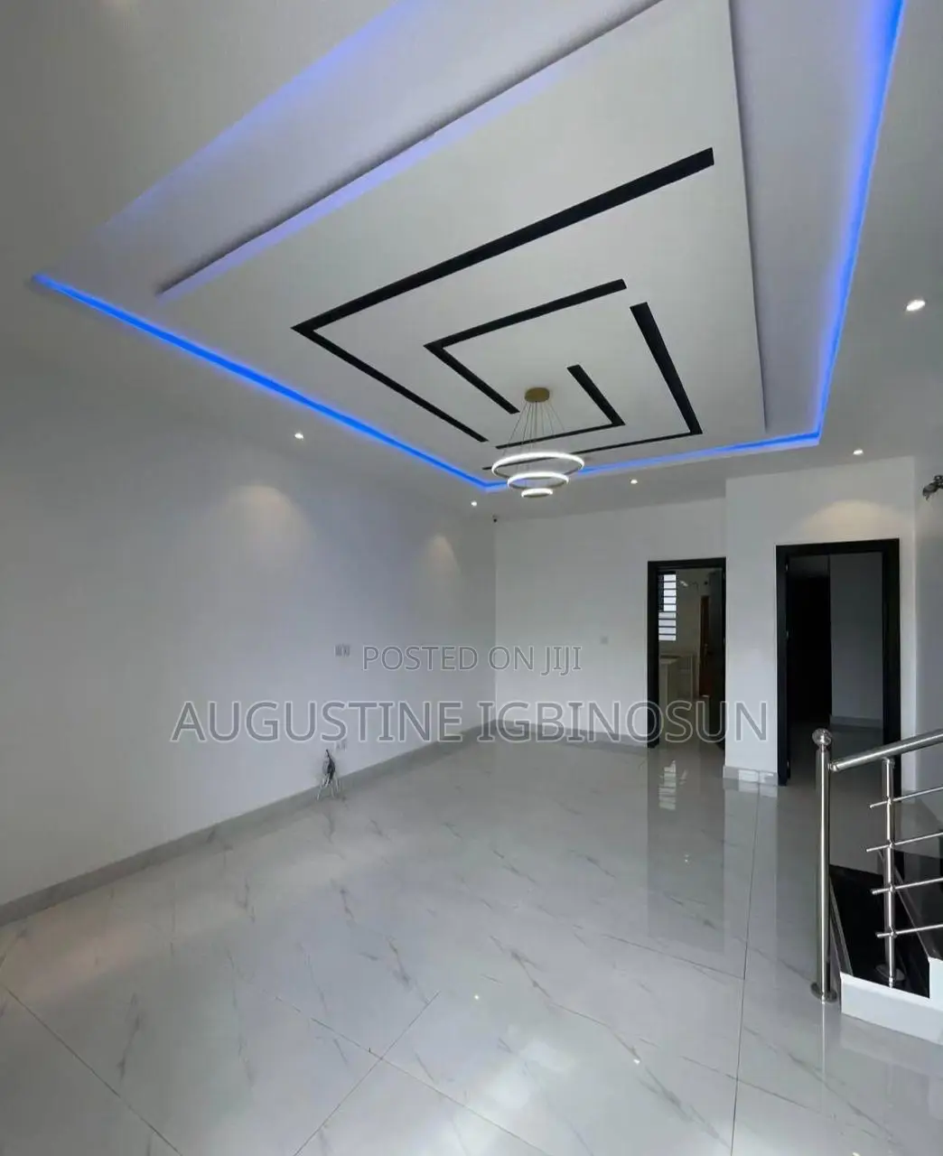 4bdrm Duplex in Chevron for sale in Chevron