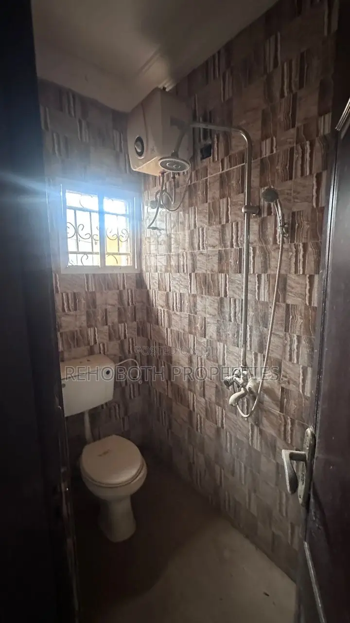 2bdrm Apartment in Abeese Estates, Akala Express for rent in Akala Express