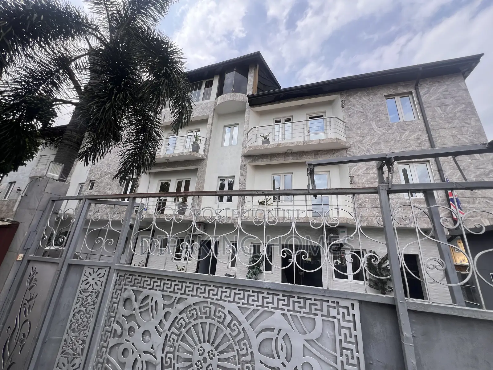 Furnished 2bdrm Apartment in Adeniyi Jones for rent in Adeniyi Jones