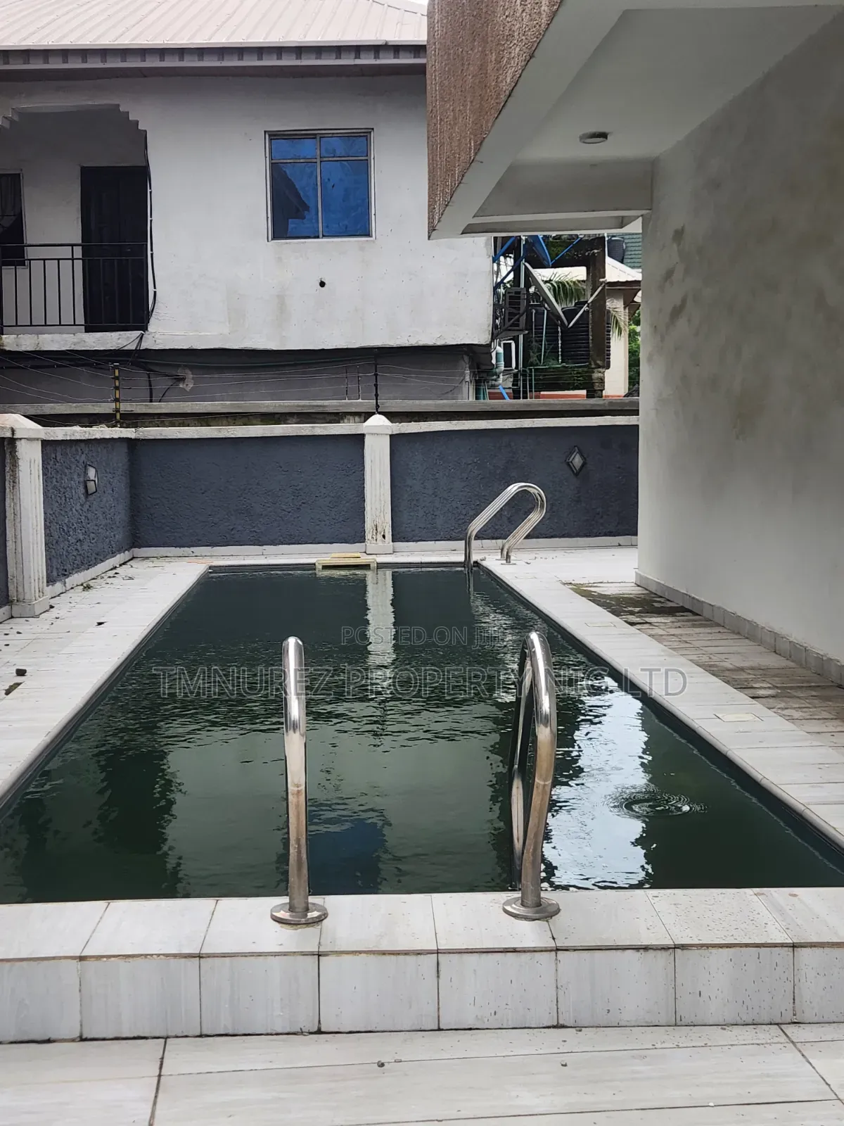4bdrm Penthouse in Ajah Lekki Estate for sale in Off Lekki-Epe Expressway