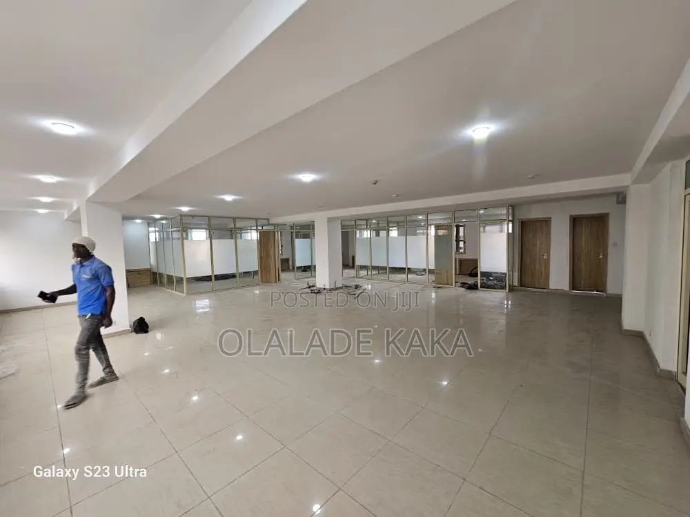 Lease for Financial Institution With Underground Vault in Allen Avenue