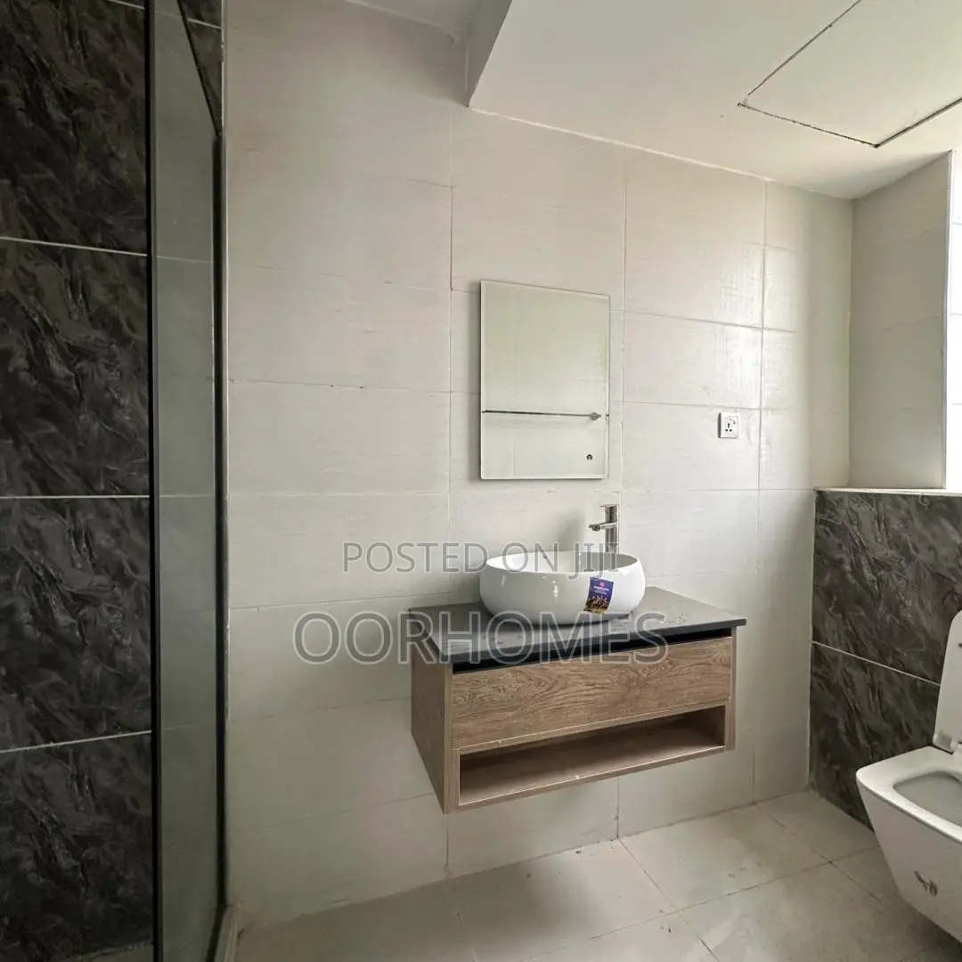2bdrm Apartment in Abraham Adesanya Estate for sale in Abraham Adesanya Estate