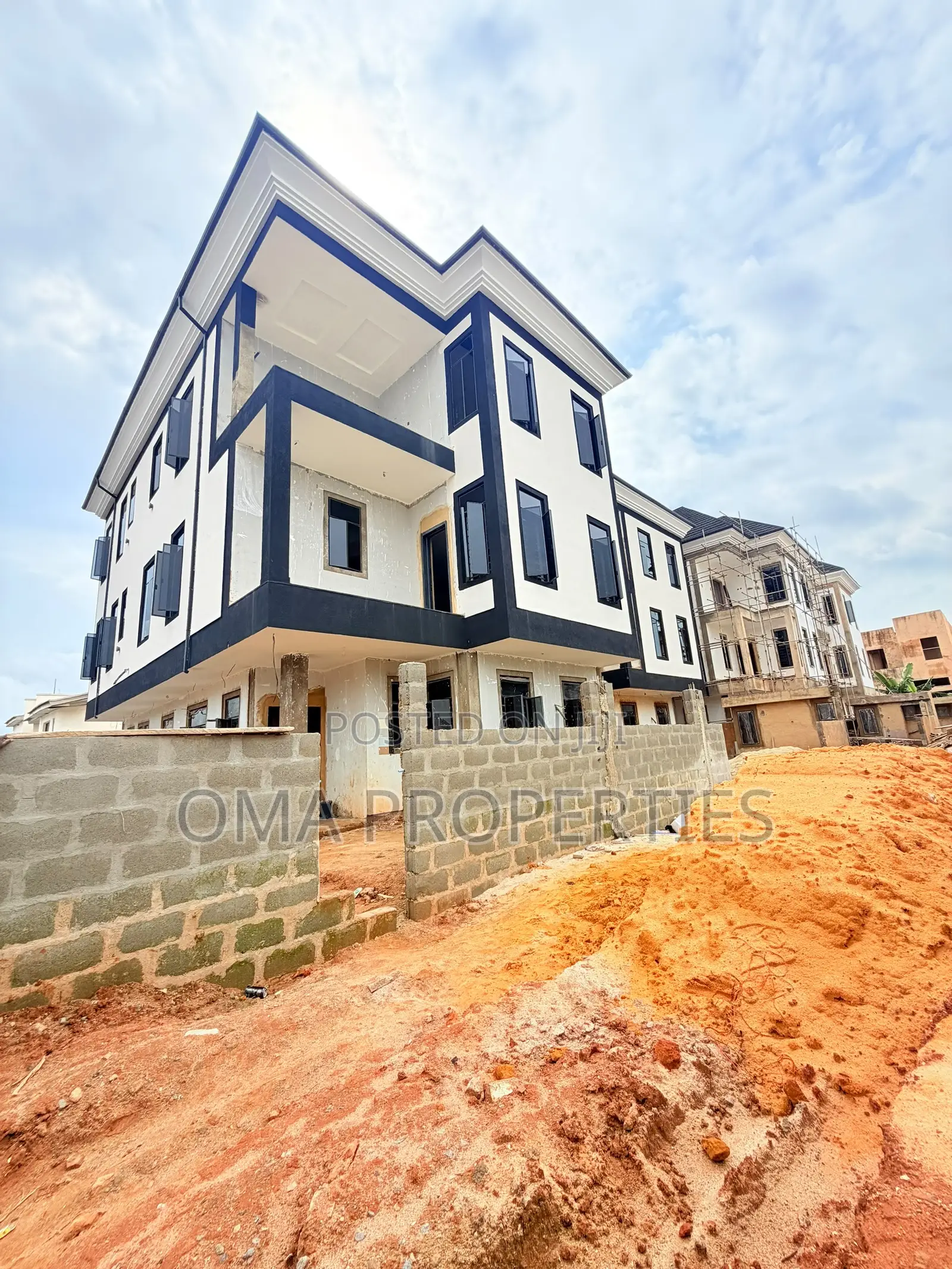 Furnished 5bdrm House in Magodo for sale in Magodo