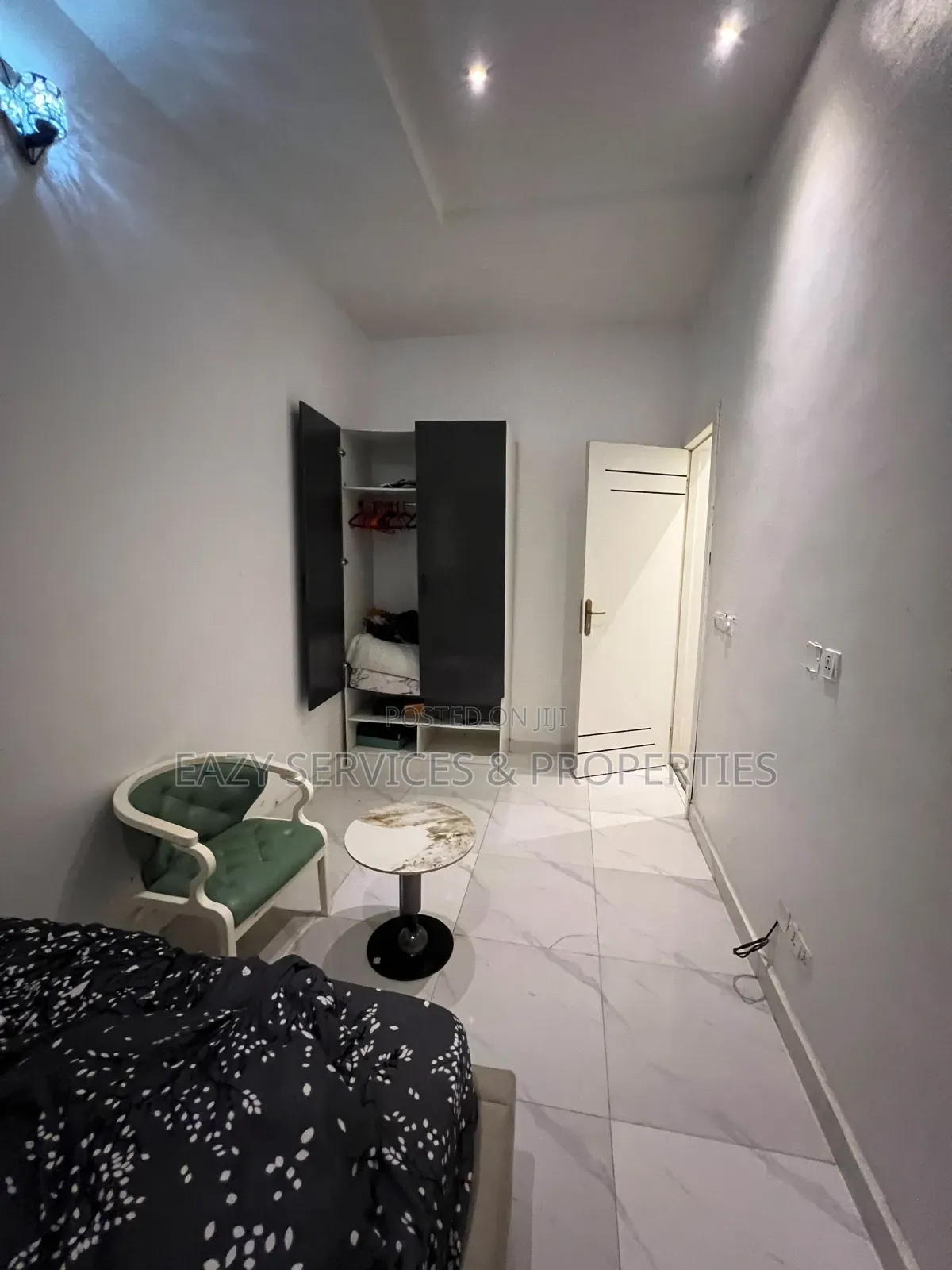 Furnished Mini Flat in Gated And Secured, Chevron for rent in Chevron