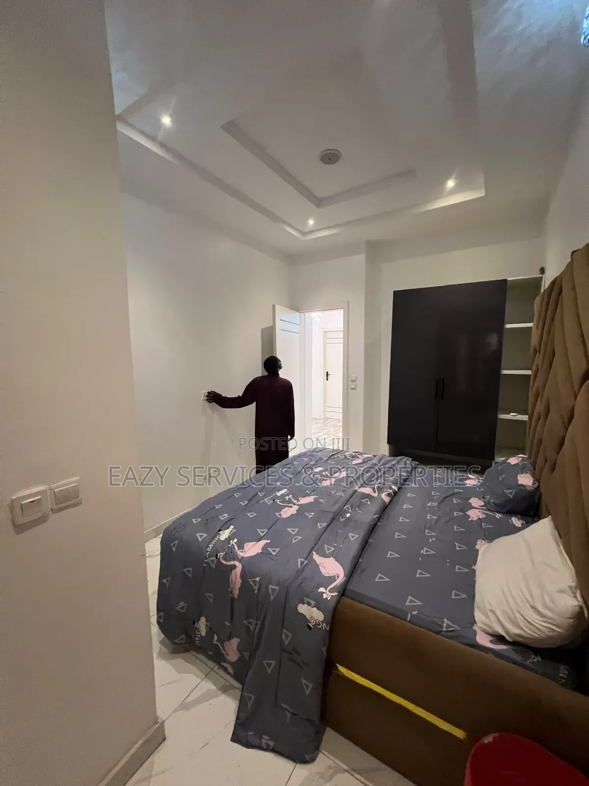Furnished Studio Apartment in Gated And Secured, Chevron for rent in Chevron