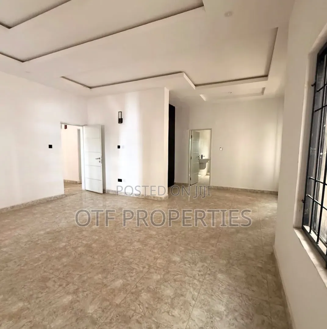 6bdrm Duplex in Guzape for sale in Guzape District