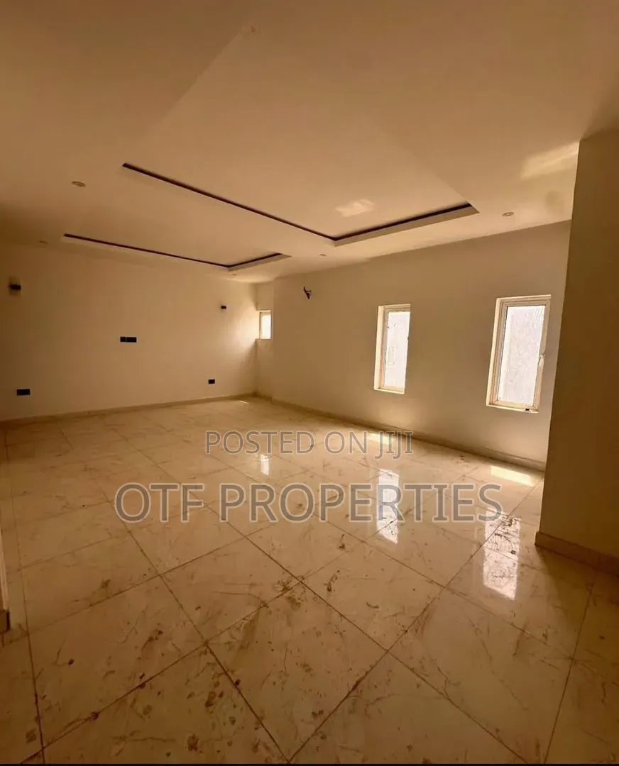 4bdrm Duplex in Karmo for sale in Karmo