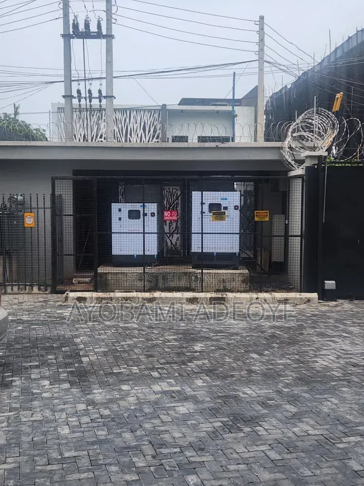 2bdrm Apartment in Oroke Drive, Old Ikoyi for rent in Old Ikoyi