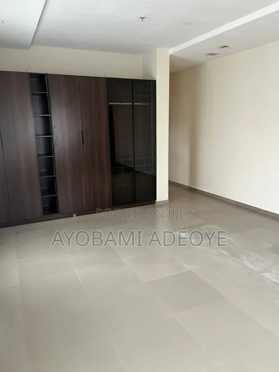 2bdrm Apartment in Oroke Drive, Old Ikoyi for rent in Old Ikoyi