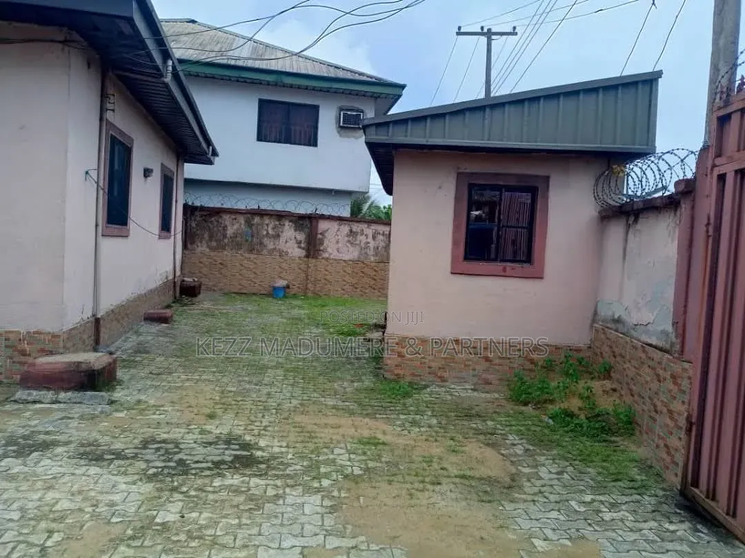 6bdrm Block of Flats in Ada George Port, New Layout for sale in New Layout