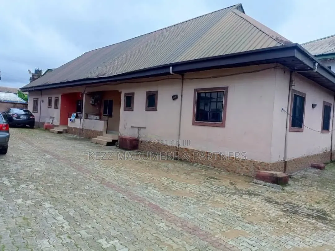 6bdrm Block of Flats in Ada George Port, New Layout for sale in New Layout