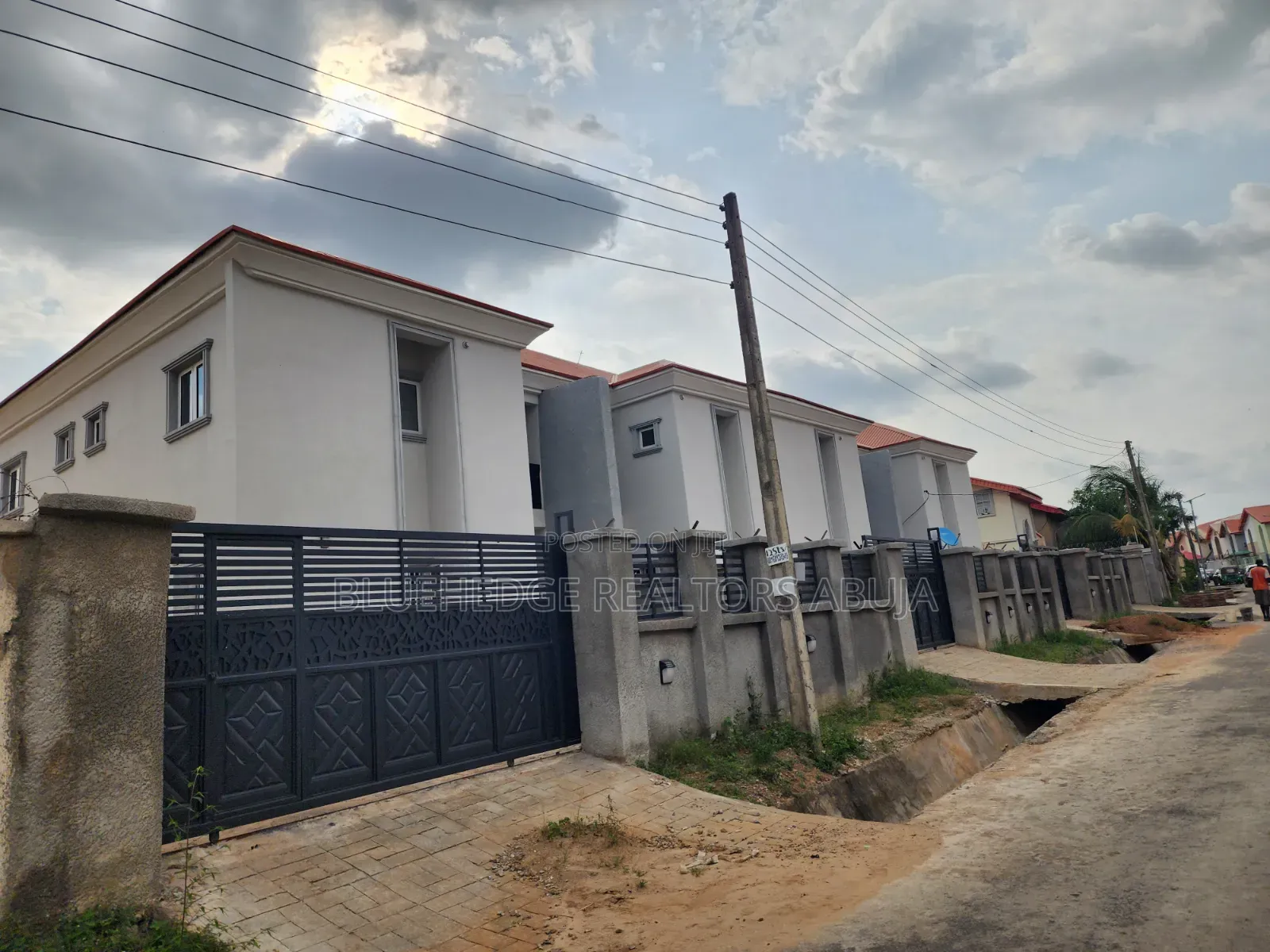 4bdrm Duplex in Choos Estate, Wasa for sale in Wasa