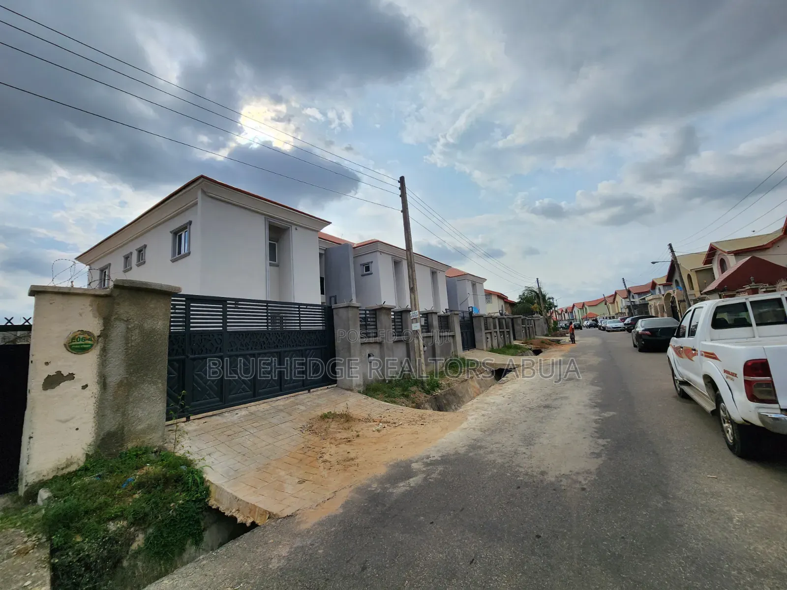 4bdrm Duplex in Choos Estate, Wasa for sale in Wasa