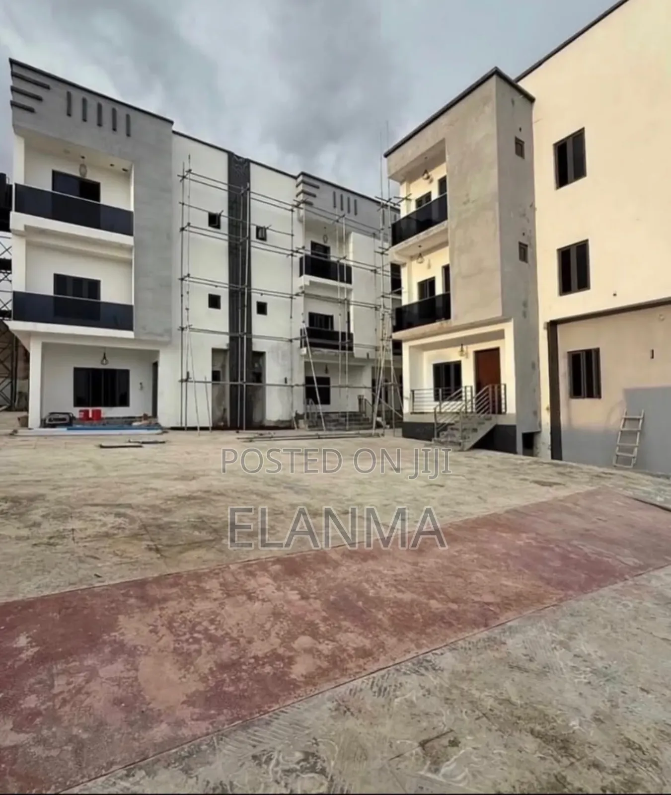 4bdrm Duplex in Life Camp for sale in Life Camp