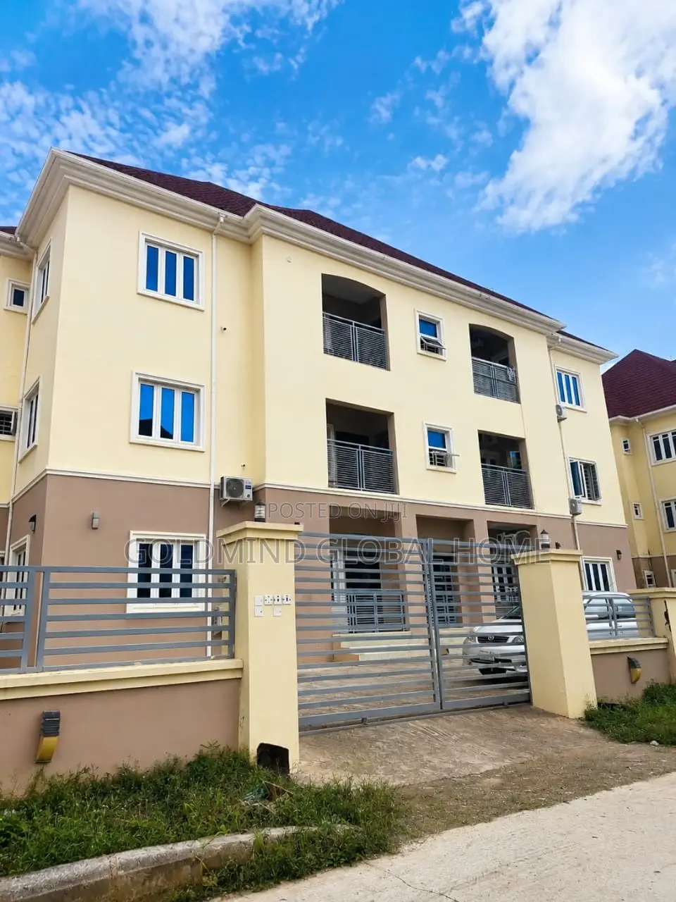 2bdrm House in Lugbe District. for sale in Sabon Lugbe
