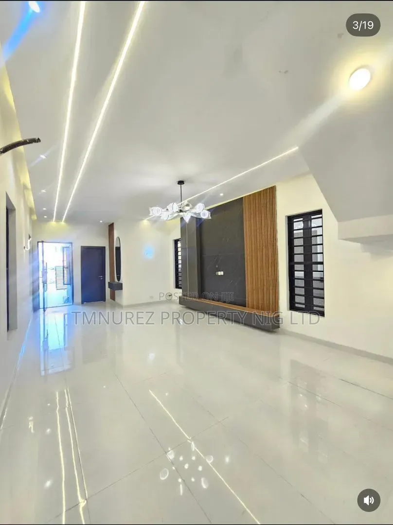 4bdrm Duplex in Off Lekki-Epe Expressway for sale in Off Lekki-Epe Expressway