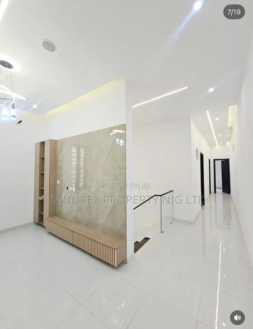 4bdrm Duplex in Off Lekki-Epe Expressway for sale in Off Lekki-Epe Expressway
