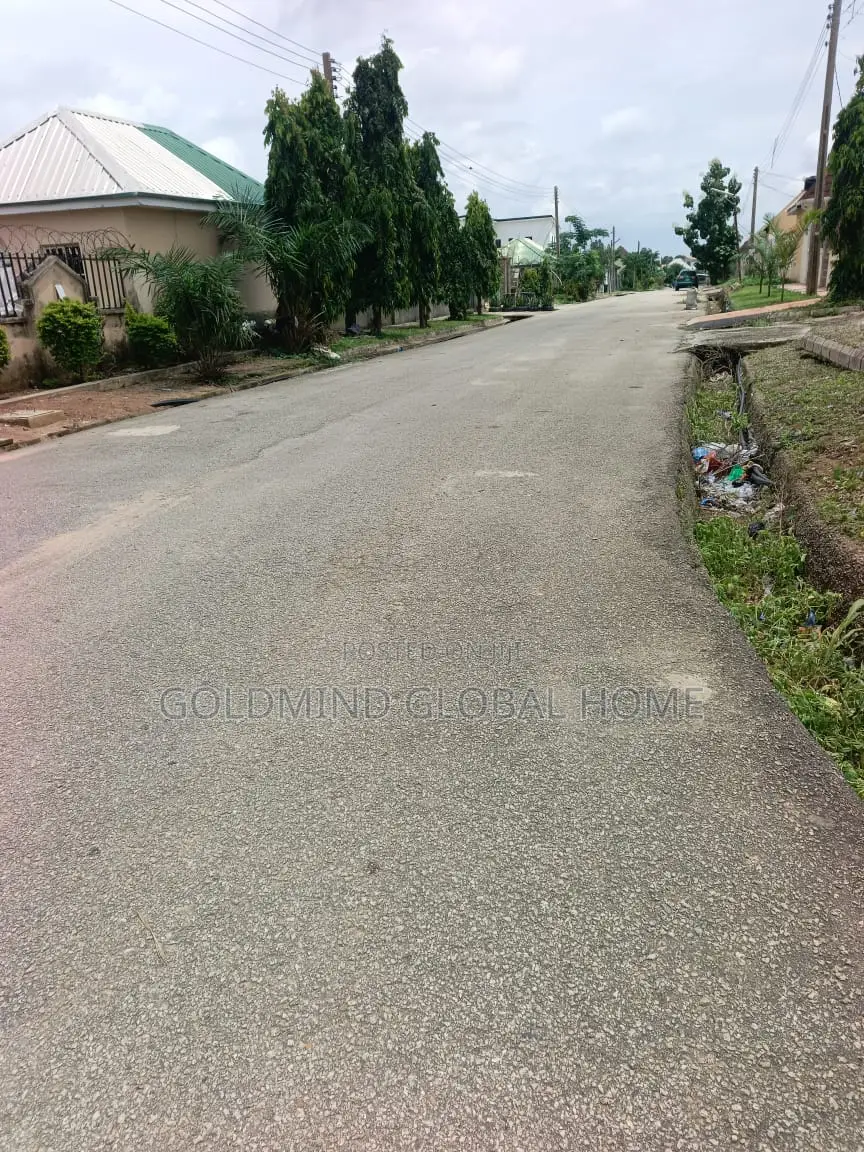 2bdrm House in Lugbe District for sale in Sabon Lugbe