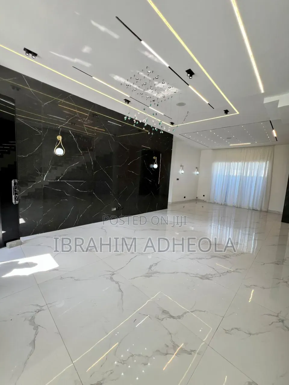5bdrm Duplex in Lekki Phase1 for sale in Lekki Phase 1
