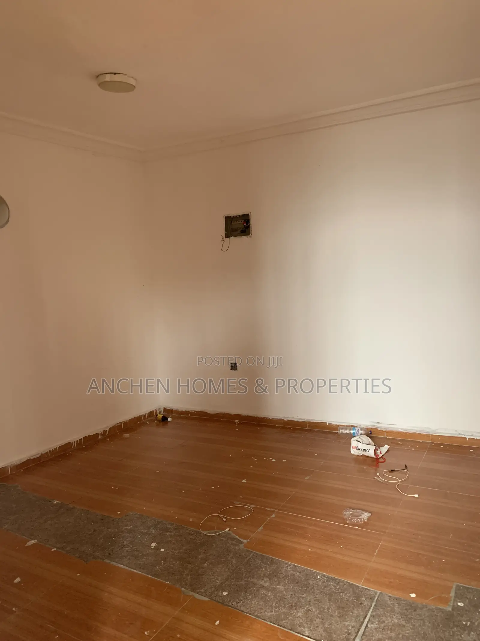 1bdrm Room & Parlour in Ikota, Lekki for rent in Lekki