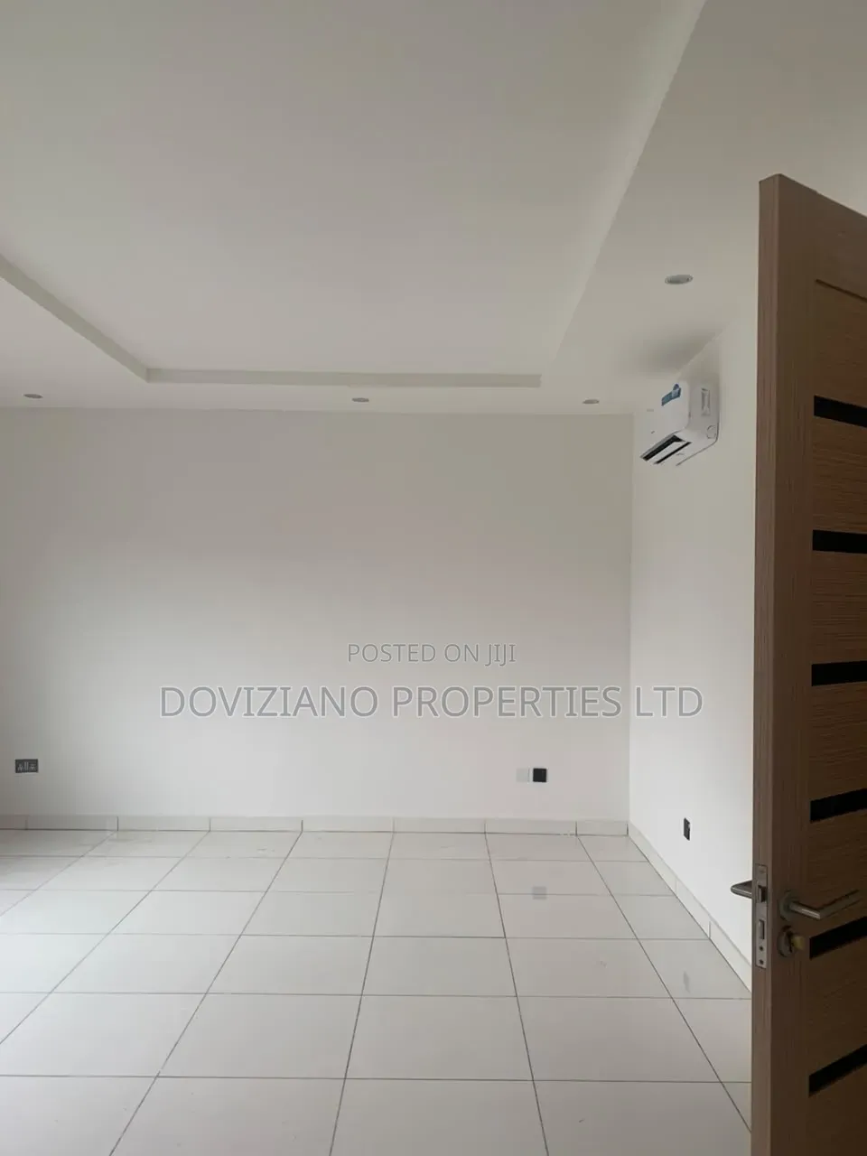 4bdrm Duplex in Parkview Estate for rent in Parkview Estate