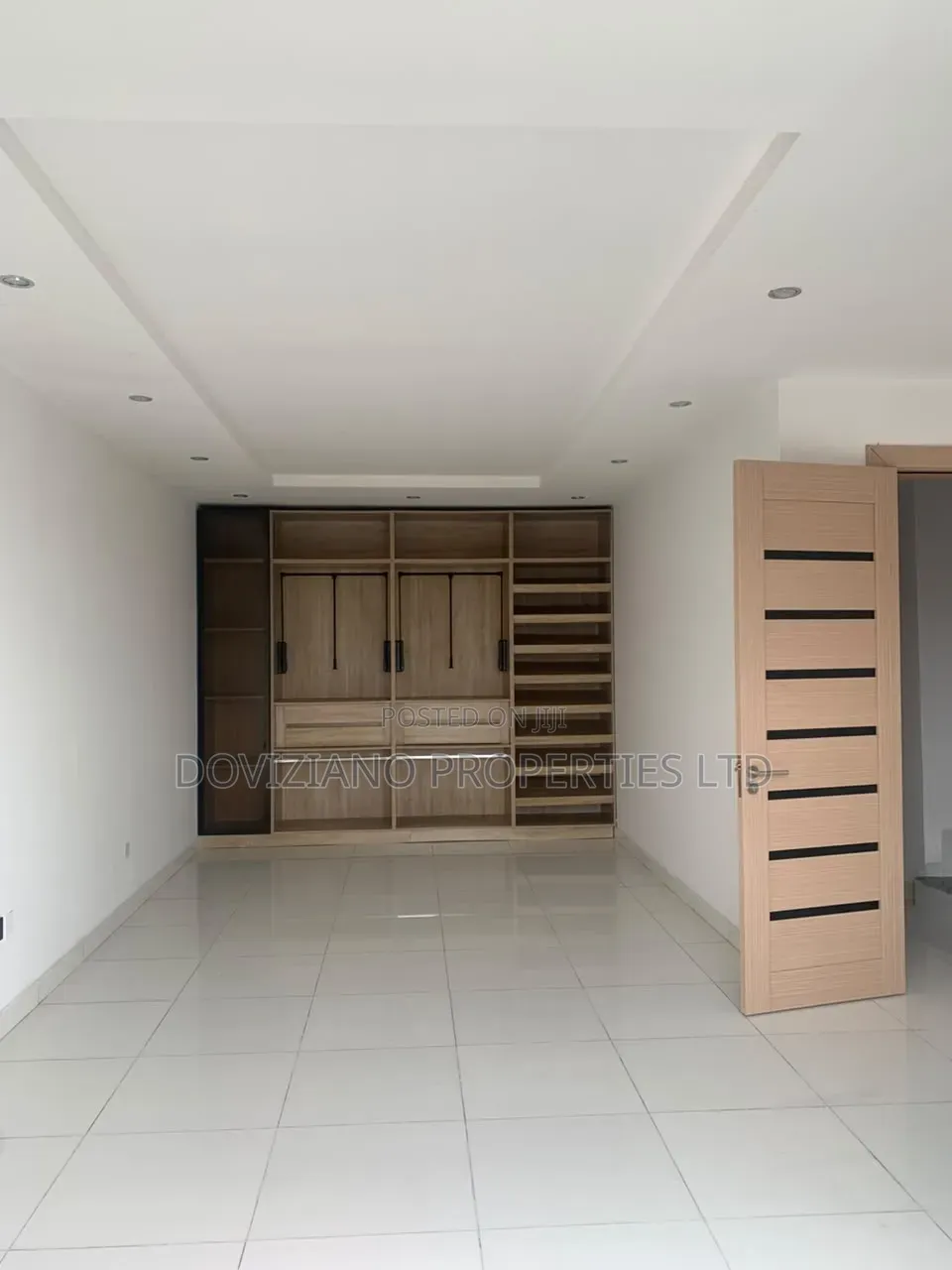 4bdrm Duplex in Parkview Estate for rent in Parkview Estate