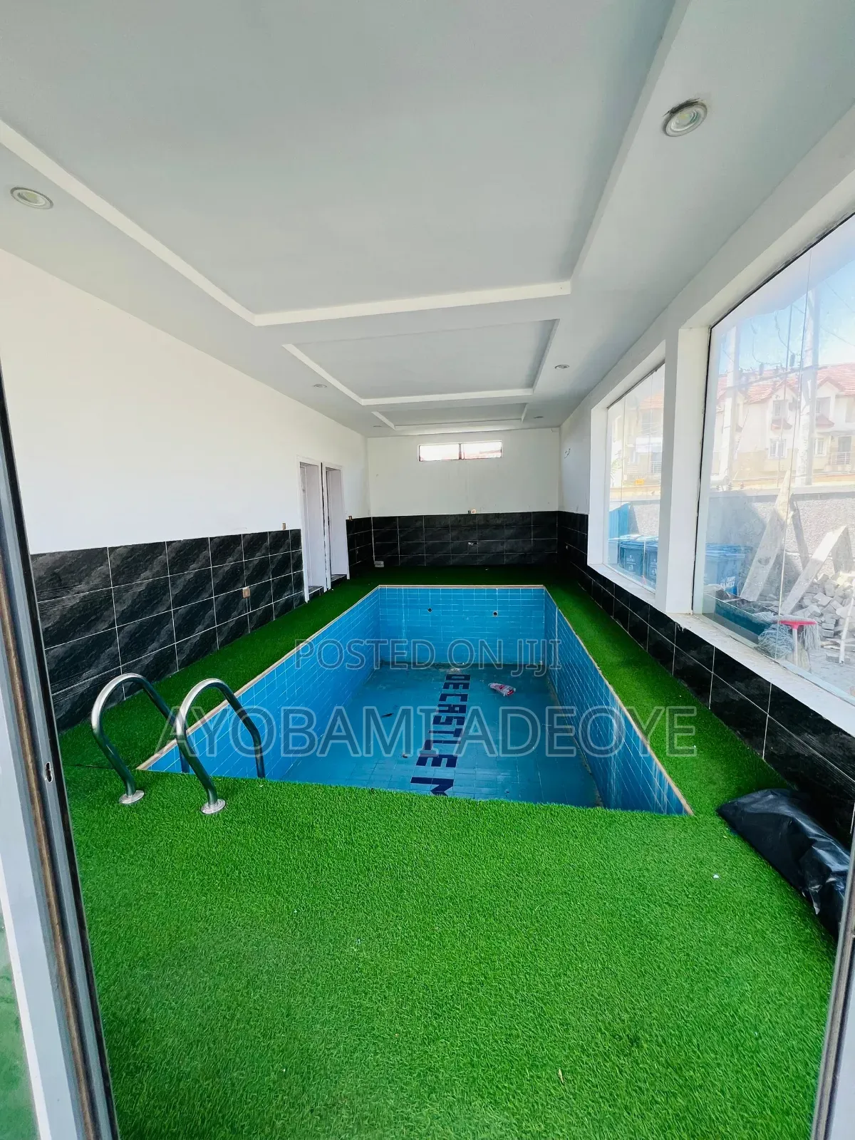 4bdrm Duplex in Decastle Max Estate, Chevron for rent in Chevron