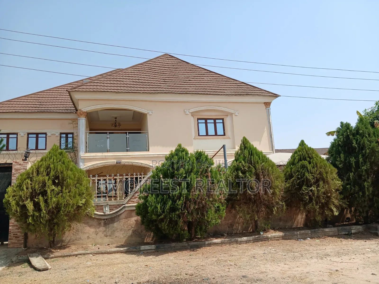 5bdrm Duplex in New Site Estate Fha for sale in FHA