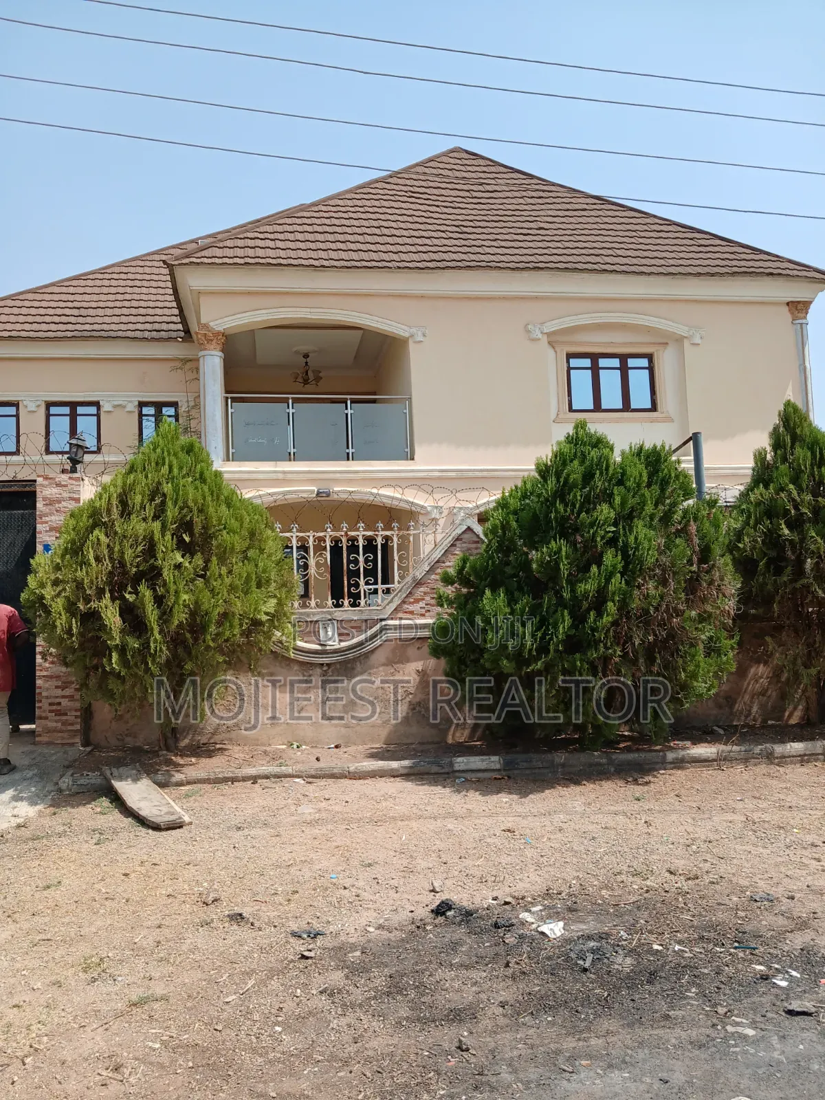 5bdrm Duplex in New Site Estate Fha for sale in FHA