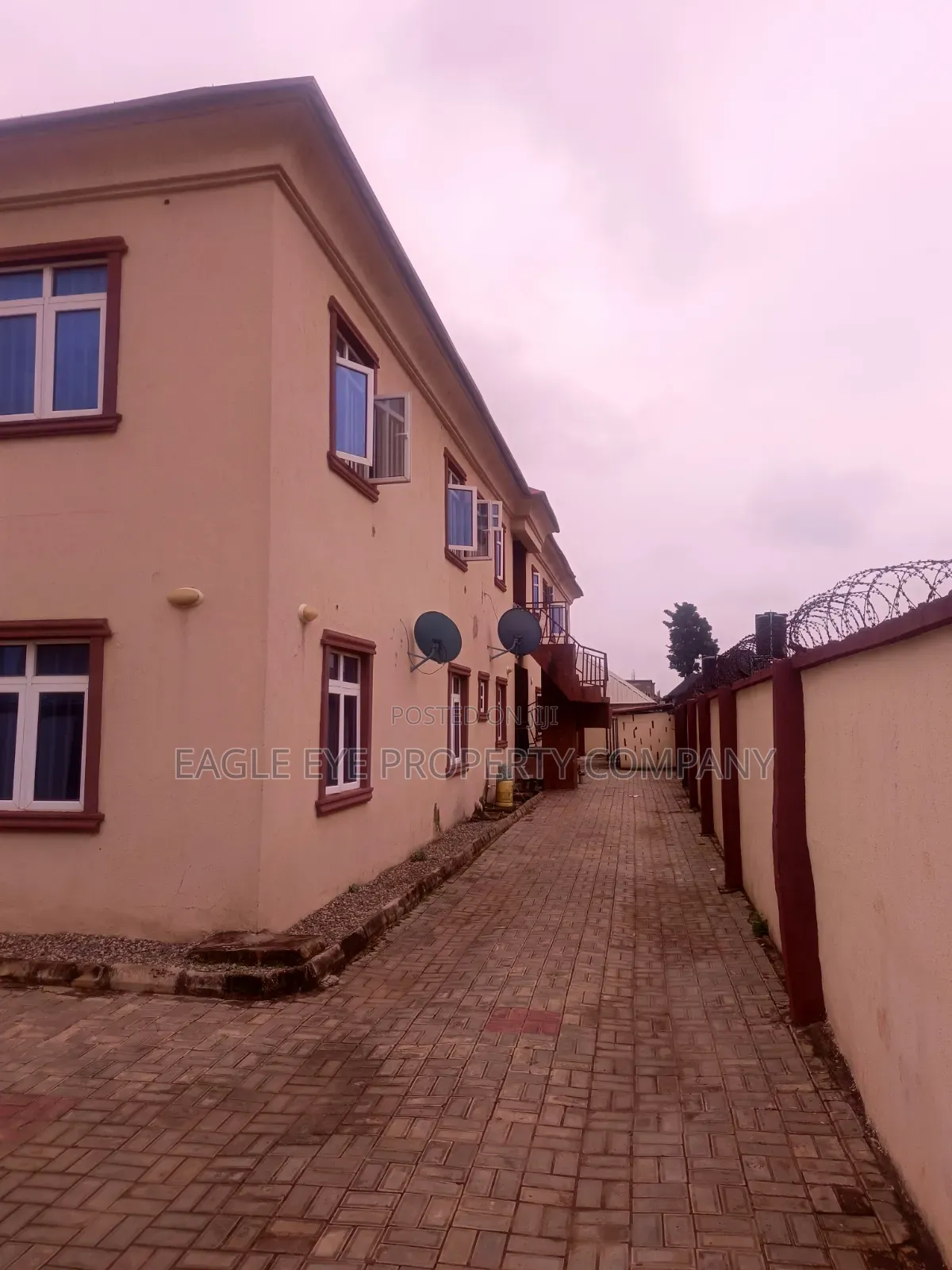 3bdrm Block of Flats in Abiola Farm Estate, Ayobo for sale in Ayobo