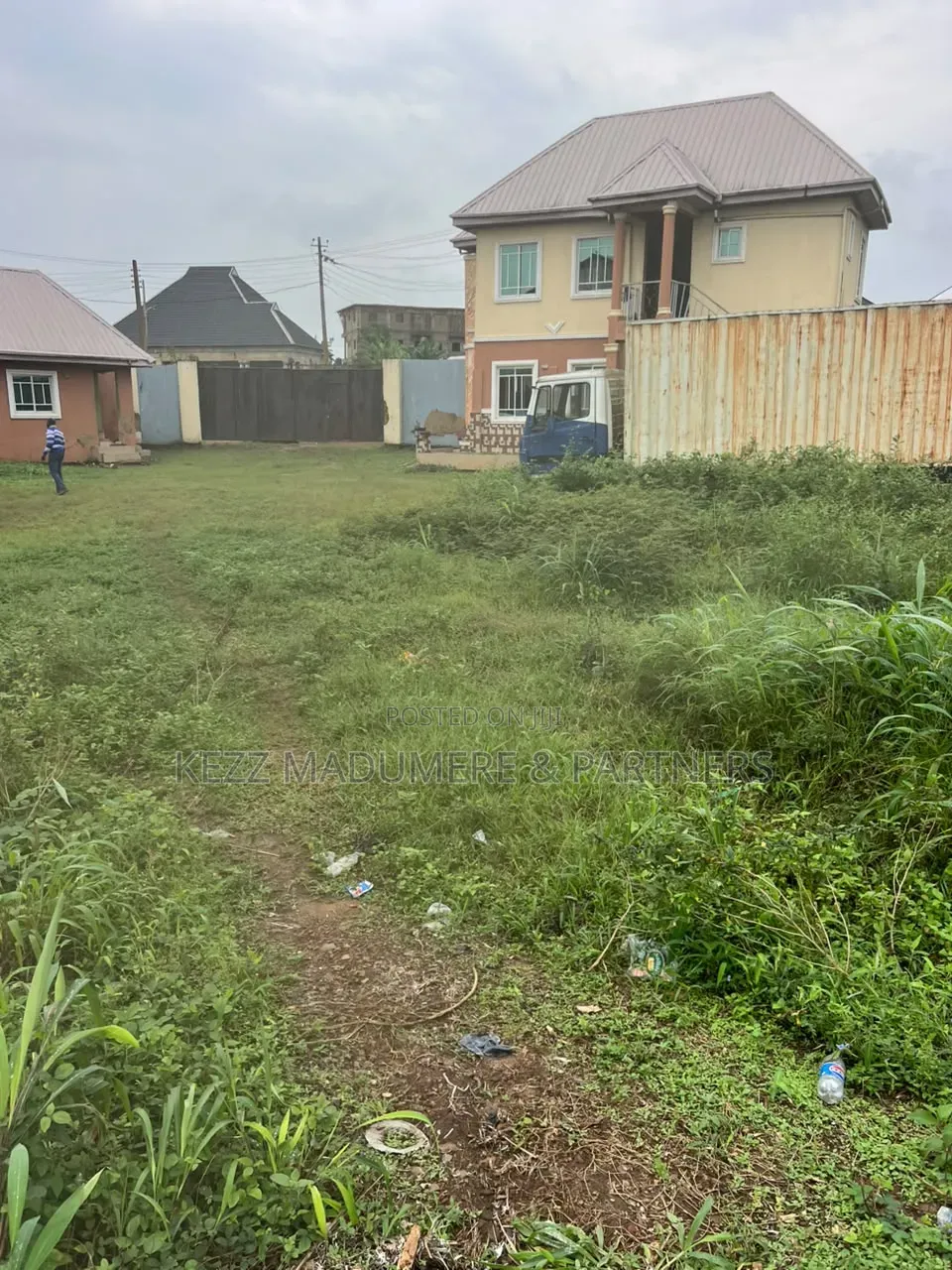 For Sale : Fenced 11 Plots at Ibb Phase 2 , Umuahia, Abia State in Umuahia
