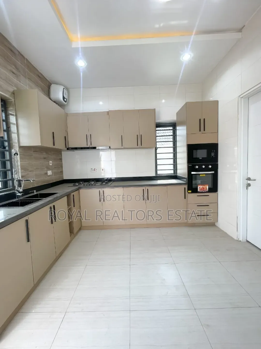 3bdrm Bungalow in Bunkoro for sale in Bunkoro