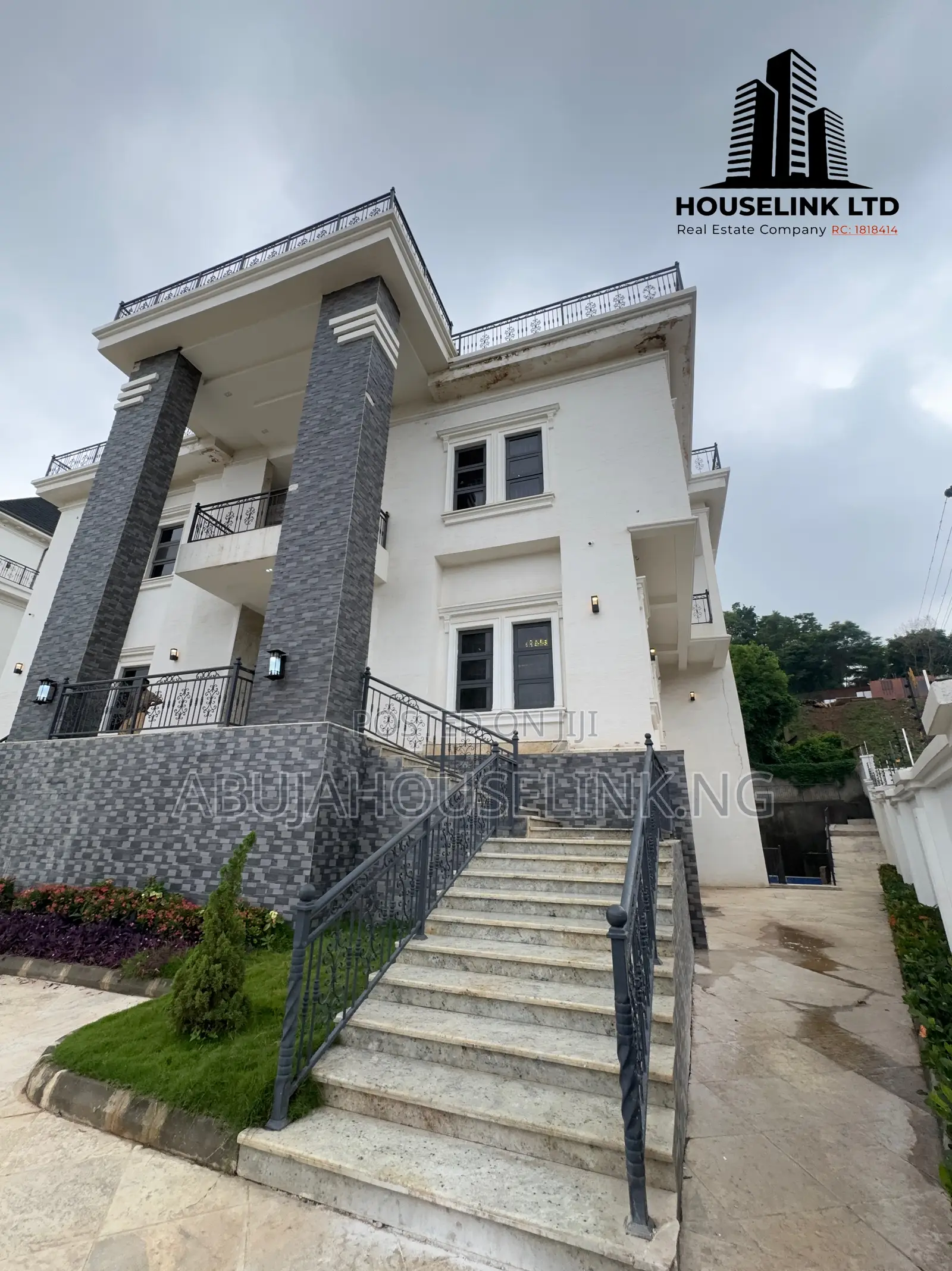 8bdrm Mansion in Maitama Main Abuja for sale in Maitama