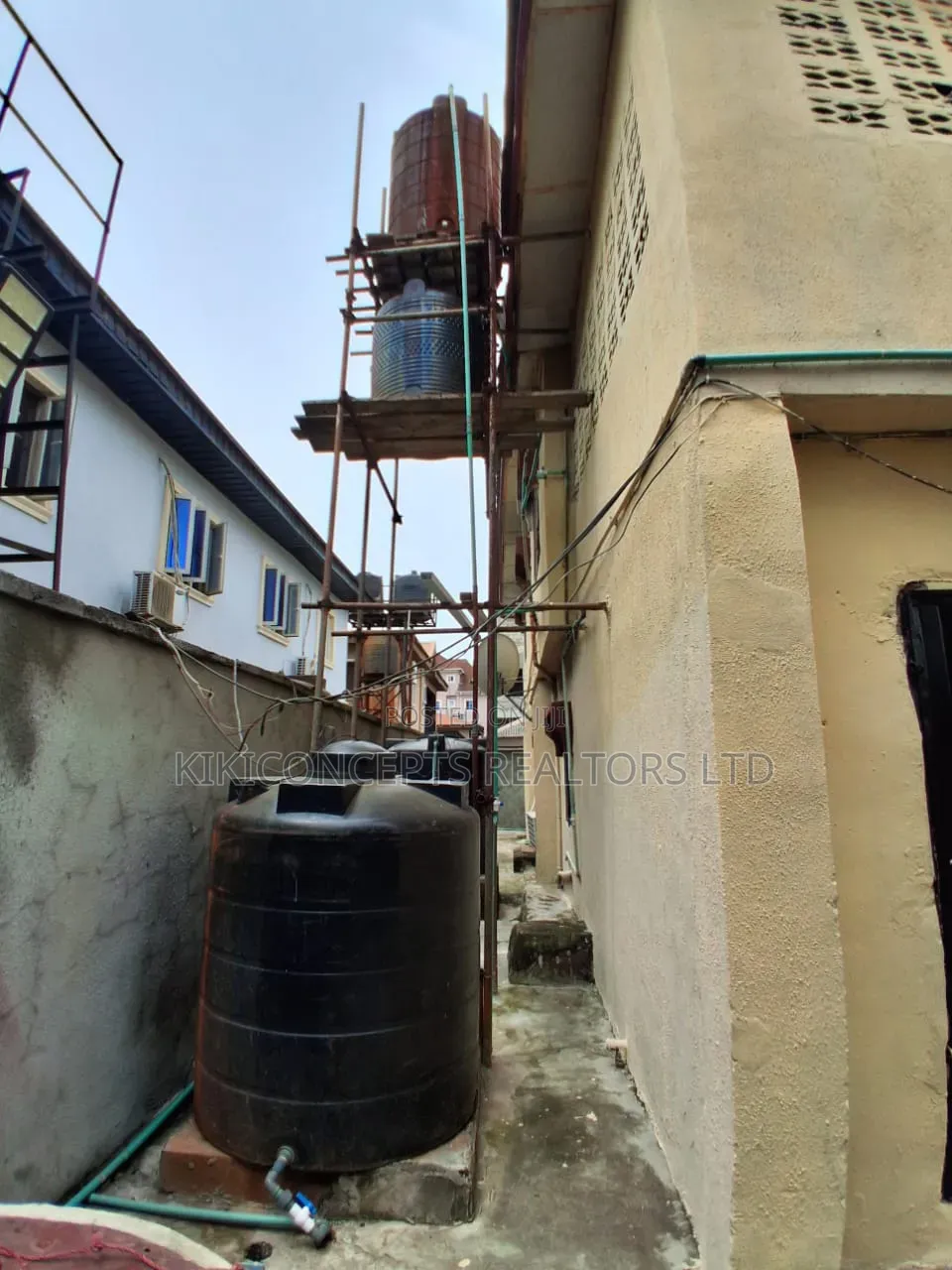 3bdrm Block of Flats in Liberty Estate, Festac for sale in Festac