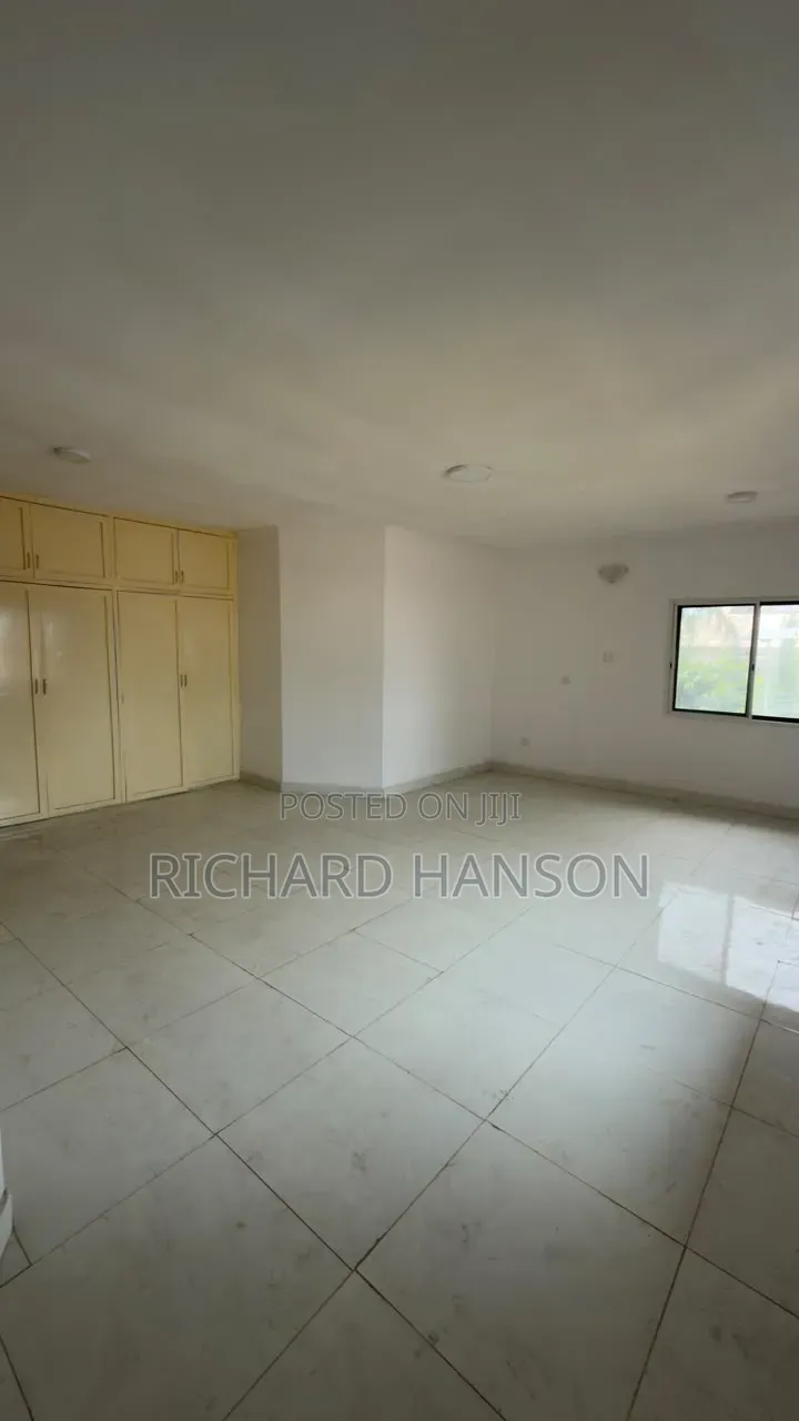 3bdrm Apartment in In Lekki for rent in Lekki Phase 1